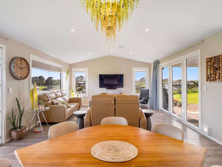 12 Longbeach Drive Castlecliff_5