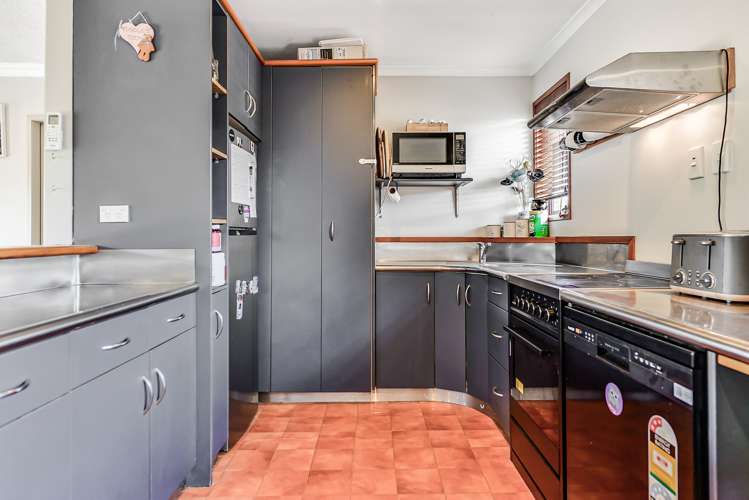 404 Kahikatea Drive Dinsdale_6