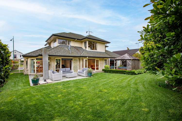 15 Keswick Crescent Huntington_1