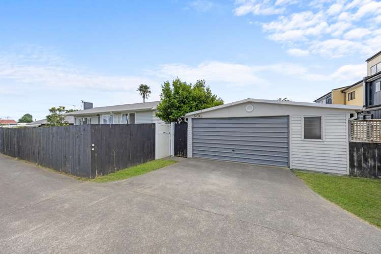 8A White Road Manurewa_1