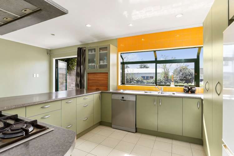 63 Heybridge Street Manurewa_10