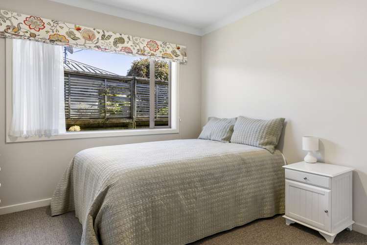 1 Birchwood Lane Hilltop_17
