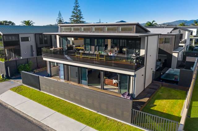 103 Beach Road Whangamata_3