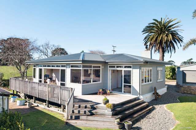 46 Wharf Road Clarks Beach_2