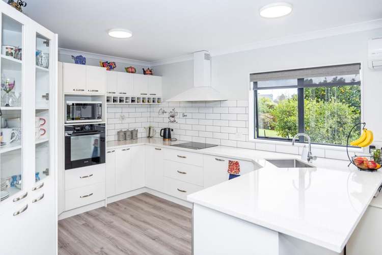 15 Scott Crescent_5