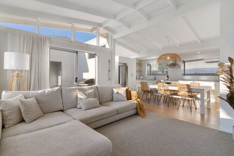 1209 Papamoa Beach Road Papamoa_5