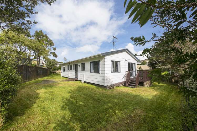 36 Maywood Crescent Glen Eden_8