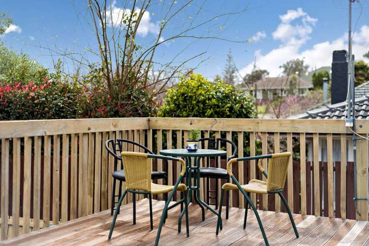 1/11 Brookfield Road Te Atatu Peninsula_9