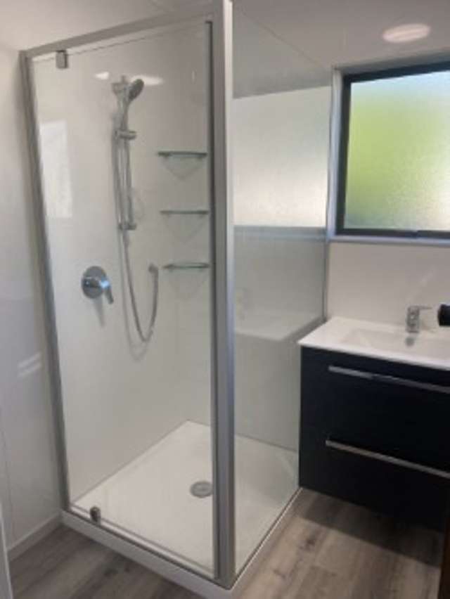 2/130 Brook Street 10818_2