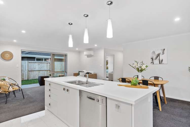 10 Kahuparere Crescent Pyes Pa_9