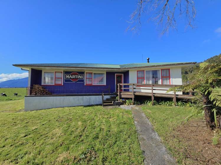 18 and 22 Harihari Township Road Harihari_16