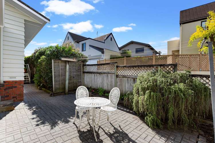 33a Bay Road Saint Heliers_21