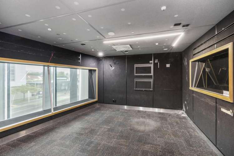 1/335 Lincoln Road Addington_14