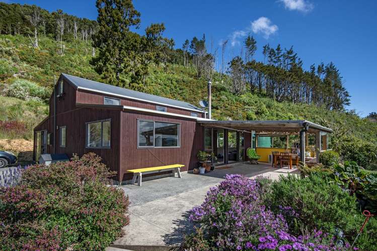 127 Mountain View Road_0