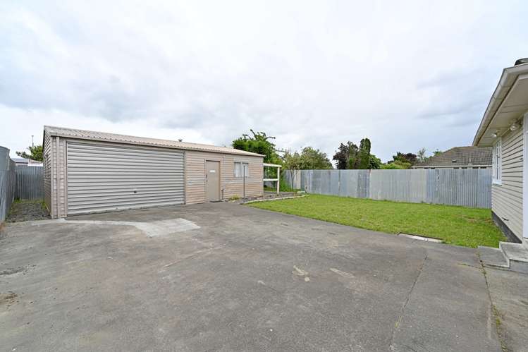 37 Constable Crescent Onekawa_15