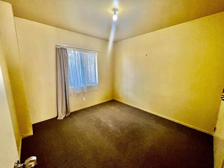 202f Massey Road Mangere East_4
