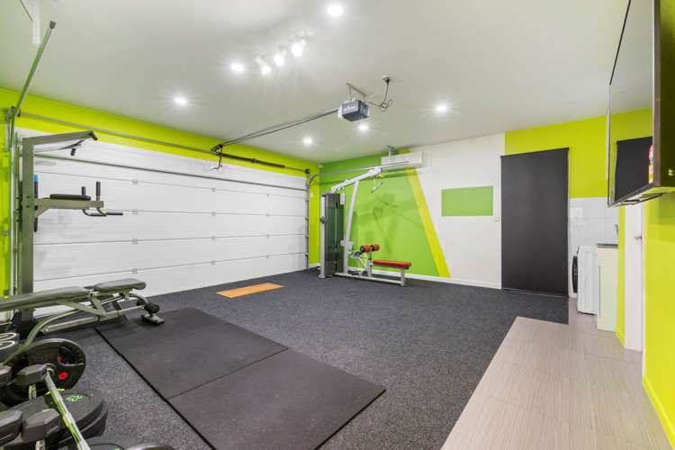 40 Arranmore Drive Flat Bush_12