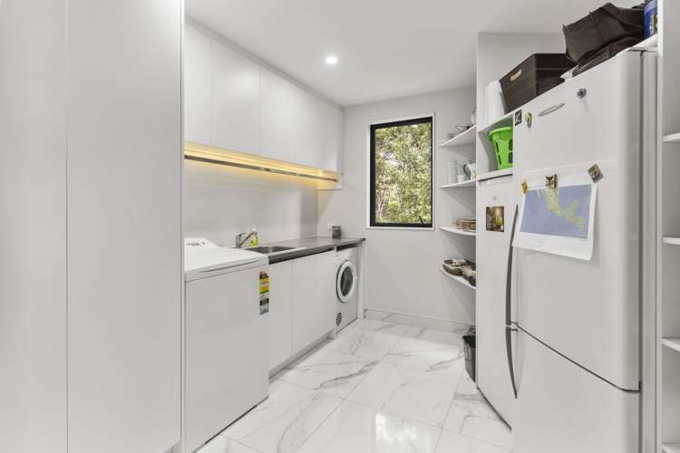 18 Sunnyvale Road Waitakere_16