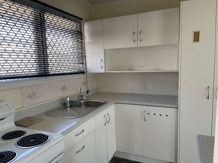 2/179 Victoria Road Devonport_4