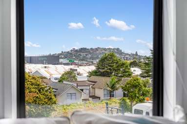 73 Freeland Avenue_2