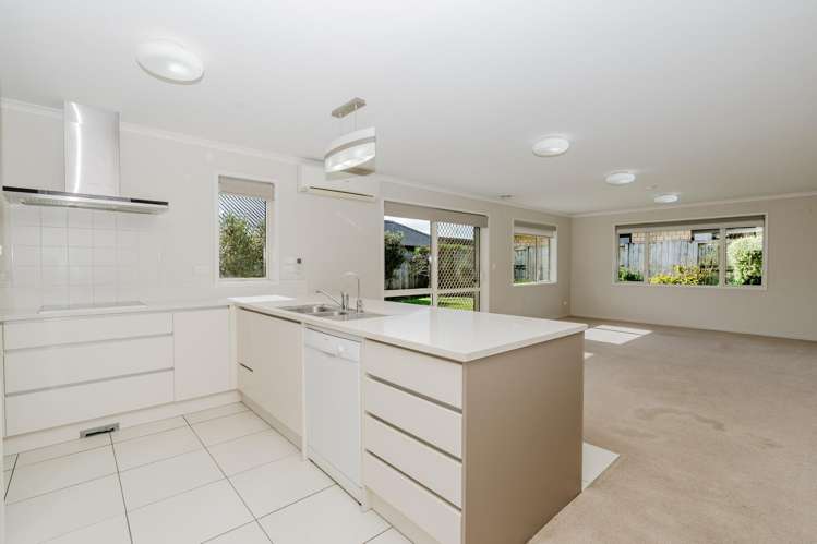 83 Mataroa Crescent Flagstaff_9