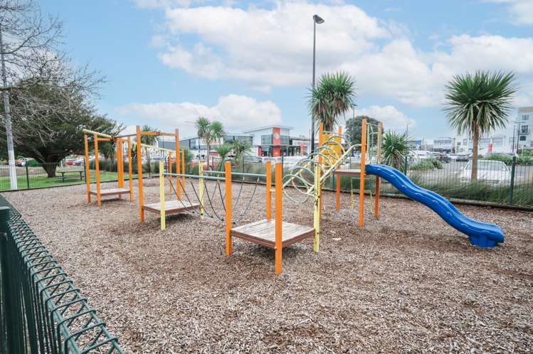 2/35 Wallace Road Papatoetoe_12