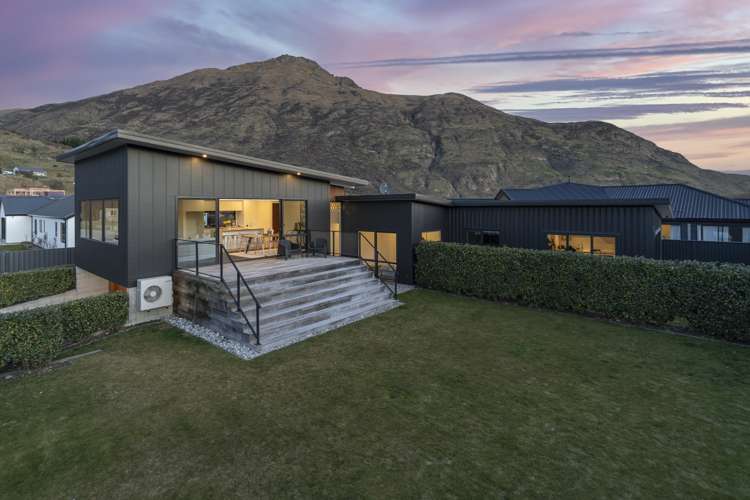 4 Sandford Terrace Lower Shotover_19