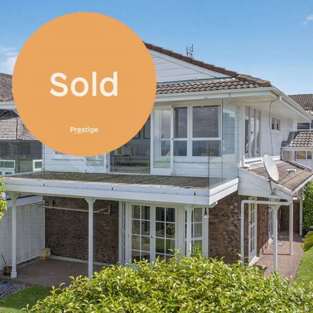 Fantastic Opportunity In Beautiful Murrays Bay.