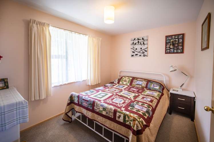 53 Maudes Road Deborah_15