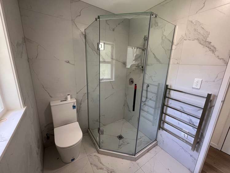 1/99 Archers Road Hillcrest_5