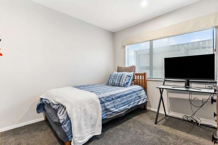 88 McRobbie Road Kingseat_14