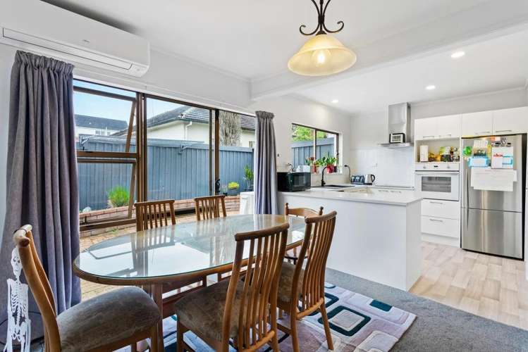2/8 Wood Street Papakura_11