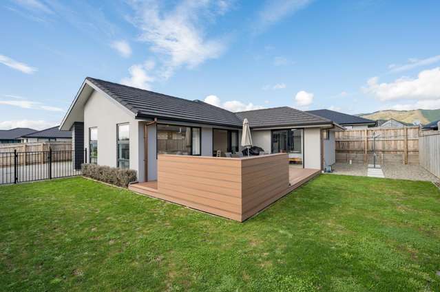 Stylish Family Living with Sun-soaked Deck