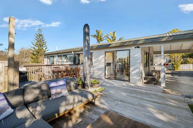 2/15 Dobell Road Stanmore Bay_4