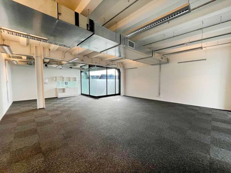 Unit 2/18 Railway Street Newmarket_5