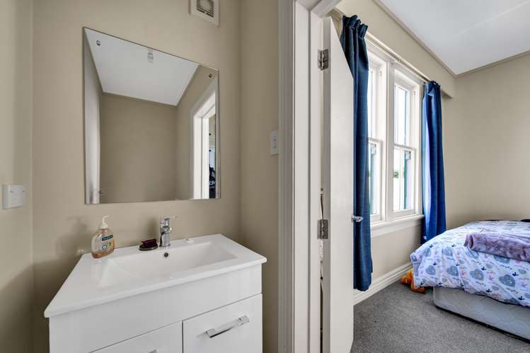 1 Mahuru Lane Okato_11