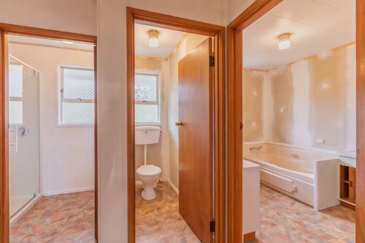 15 Domain Road Waipawa_16