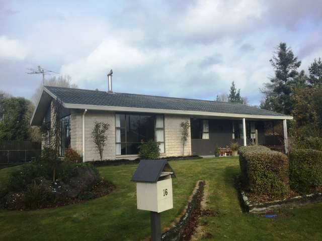 16 Taiaroa Place Southbridge_1