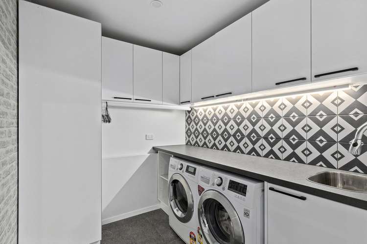 83 Tannadyce Street Strathmore Park_11