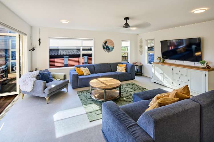 74F Heretaunga Square_2