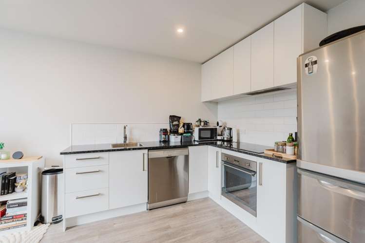 102/2 Village Quarter Lane_2