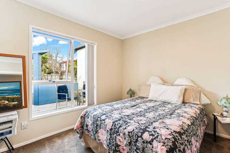 85 The Terrace Herald Island_14