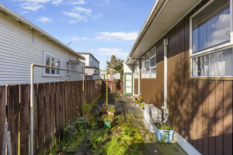 1/67 Abbotts Way Remuera_22