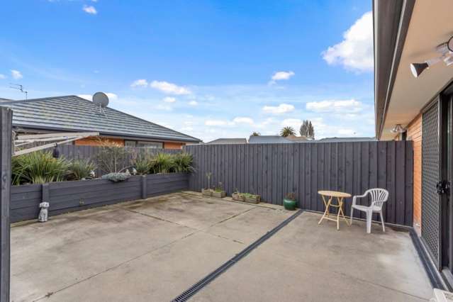 7/52B Pannell Avenue Wainoni_1