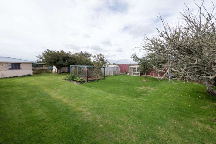 24 Bird Road Stratford_5