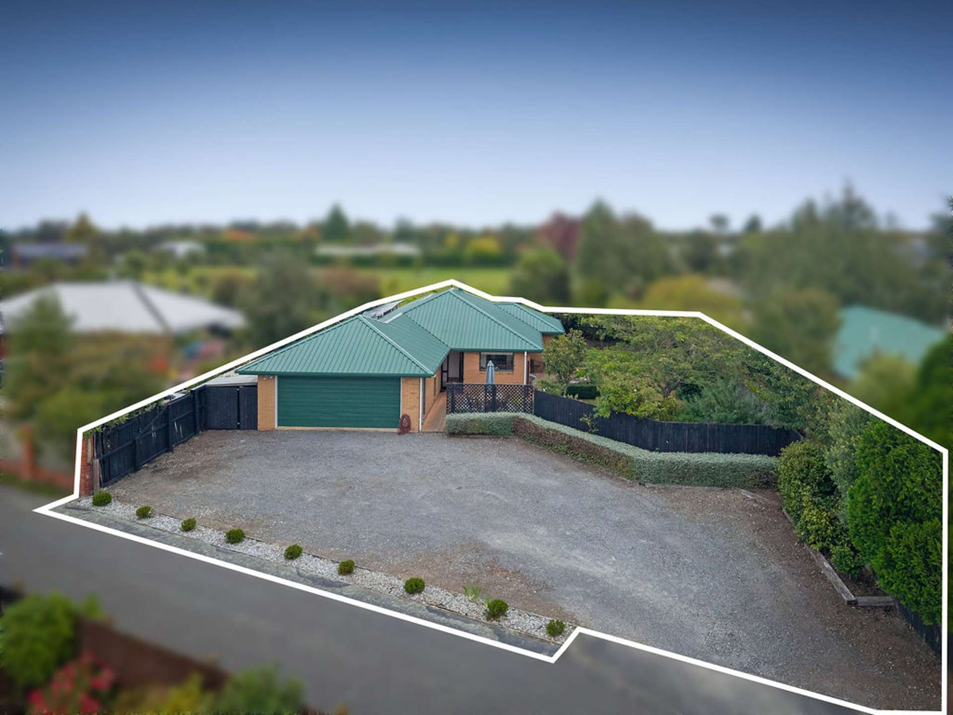 17 Devon Crescent Darfield_0