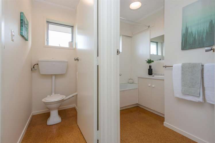 3/68a Ridge Road Howick_8