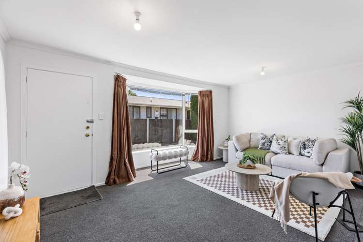 2/71 Trafalgar Street St Albans_3