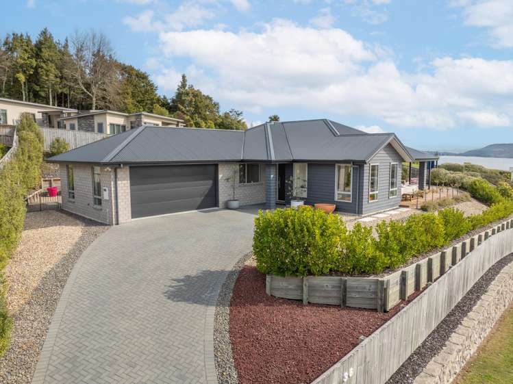 36 Botanical Heights Drive Waipahihi_1