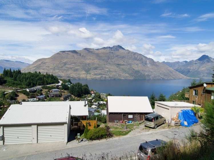 2b Bird Place Fernhill/Sunshine Bay_19